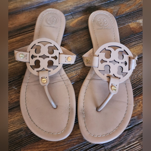 Tory Burch Shoes - Tory Burch Miller light makeup leather sandal, size 8.5